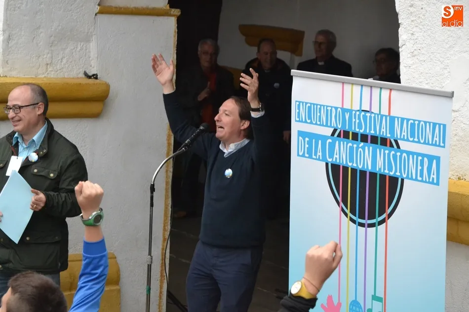 Foto 6 - C&aacute;lida bienvenida a los grupos participantes en el Festival de la Canci&oacute;n Misionera  