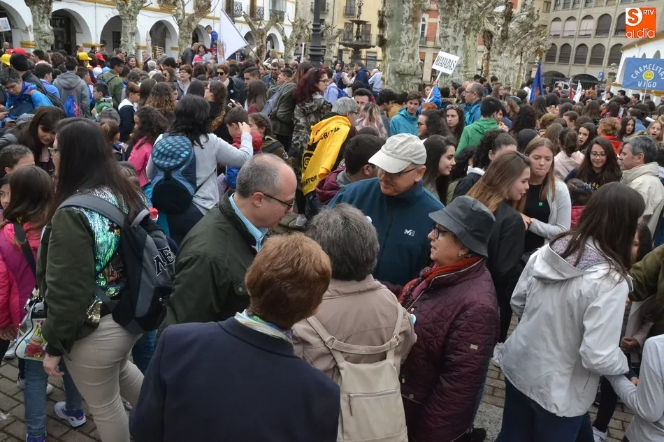 Foto 3 - C&aacute;lida bienvenida a los grupos participantes en el Festival de la Canci&oacute;n Misionera  