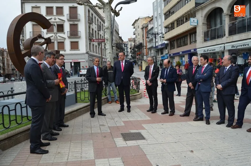 Foto 4 - El Rector de la USAL preside este a&ntilde;o las graduaciones en la Escuela Superior de Ingenier&iacute;a  