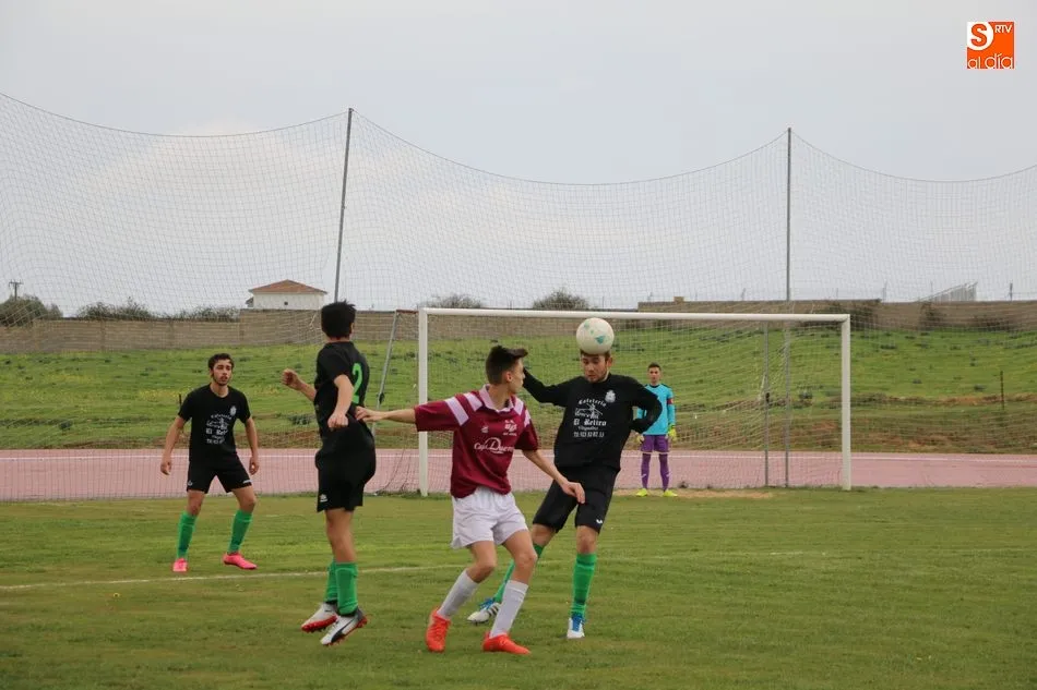 Foto 6 - Victoria sin paliativos del CDF Vitigudino ante el CD Jai-Alai 5-2
