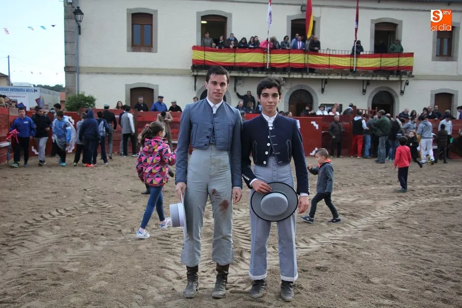 Foto 6 - Tarde taurina en honor a San Jorge en Olmedo de Camaces  