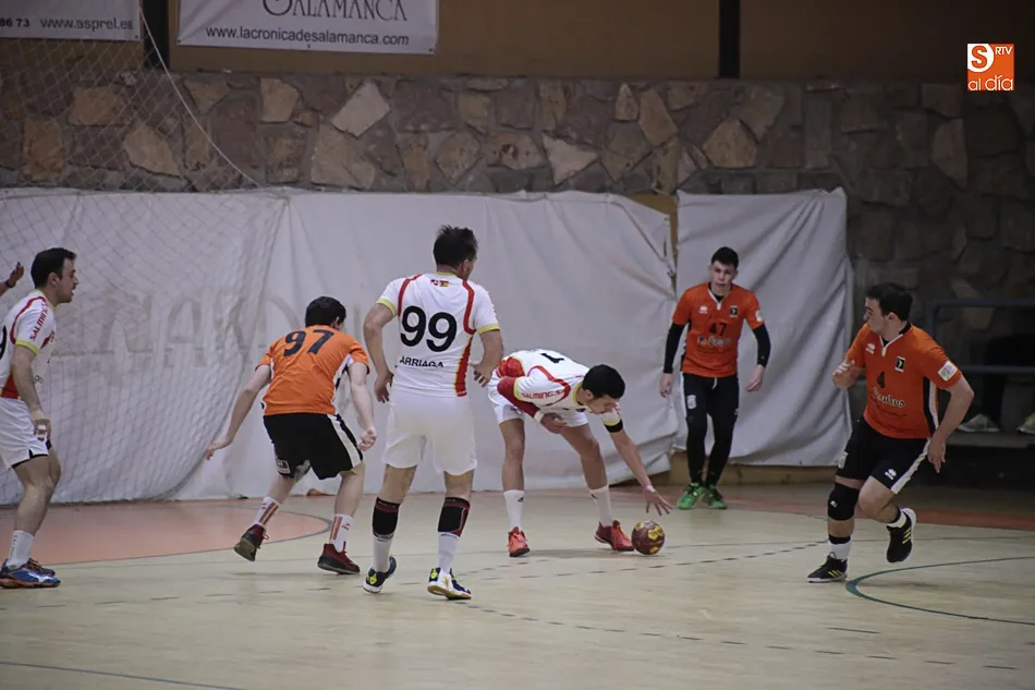Foto 11 - Al Ecubus se le acaba la gasolina en la segunda mitad y pierde con el BM Arroyo (23-28)