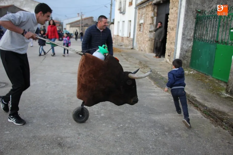 Foto 9 - Los m&aacute;s peque&ntilde;os tambi&eacute;n celebran San Jorge en Olmedo  