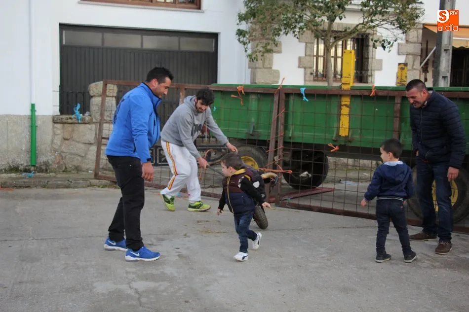 Foto 6 - Los m&aacute;s peque&ntilde;os tambi&eacute;n celebran San Jorge en Olmedo  