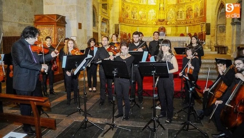 La Orquesta Barroca del Conservatorio Superior de Música de Castilla y León, en un concierto en la Catedral Vieja