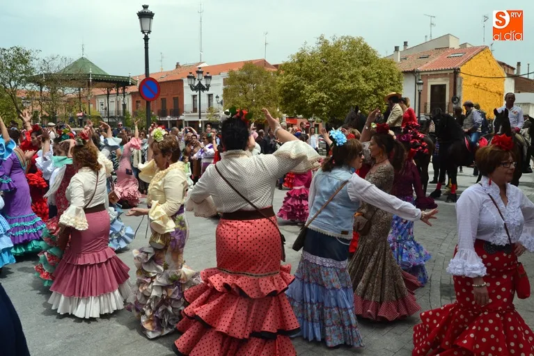 Foto 9 - La X Feria de Abril y la I Feria del Caballo de Pe&ntilde;aranda echan el tel&oacute;n con una colorida fiesta