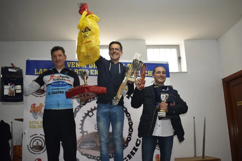 Foto 4 - Miguel Barrientos y Ainhoa S&aacute;nchez se adjudican la IV Ruta BTT de Saelices  