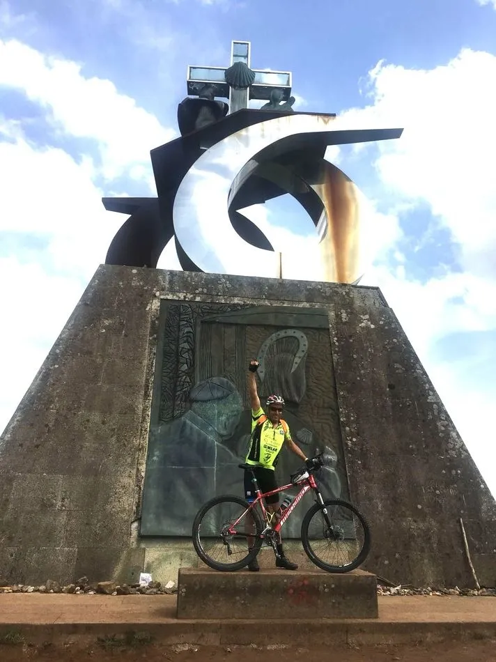 Foto 10 - Llega a Santiago la expedici&oacute;n de ciclistas de Vitigudino  