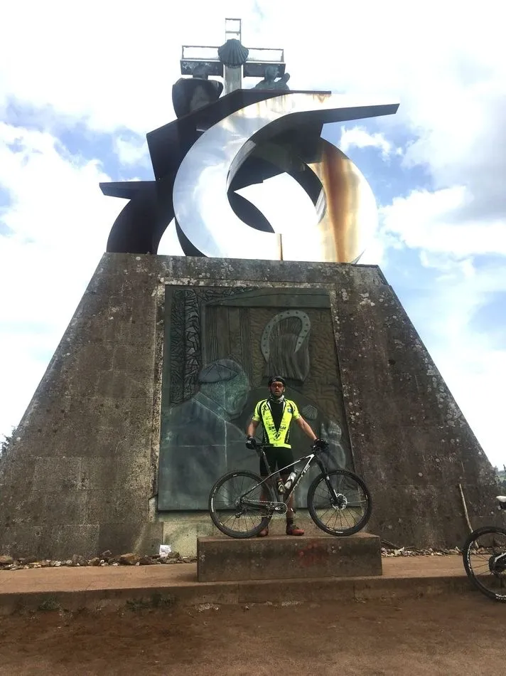 Foto 8 - Llega a Santiago la expedici&oacute;n de ciclistas de Vitigudino  