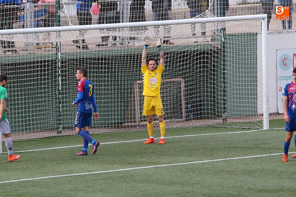 Foto 10 - El CD Guijuelo suma un punto ante la Gimn&aacute;stica Segoviana que sabe a poco (0-0)