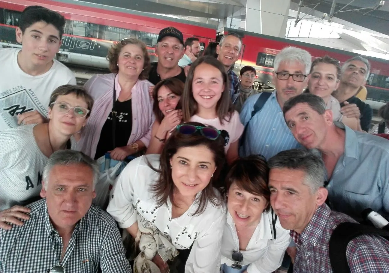 Foto 2 - El Club Cazah&iacute;tos prosigue en Viena con su tour por los grandes maratones europeos  