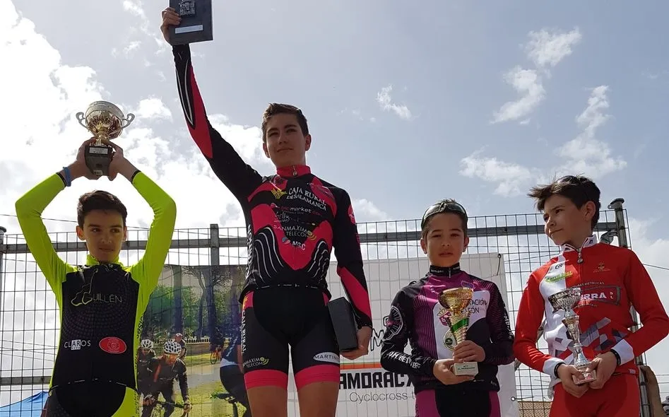 Podio infantil masculino de la prueba de El Perdigón