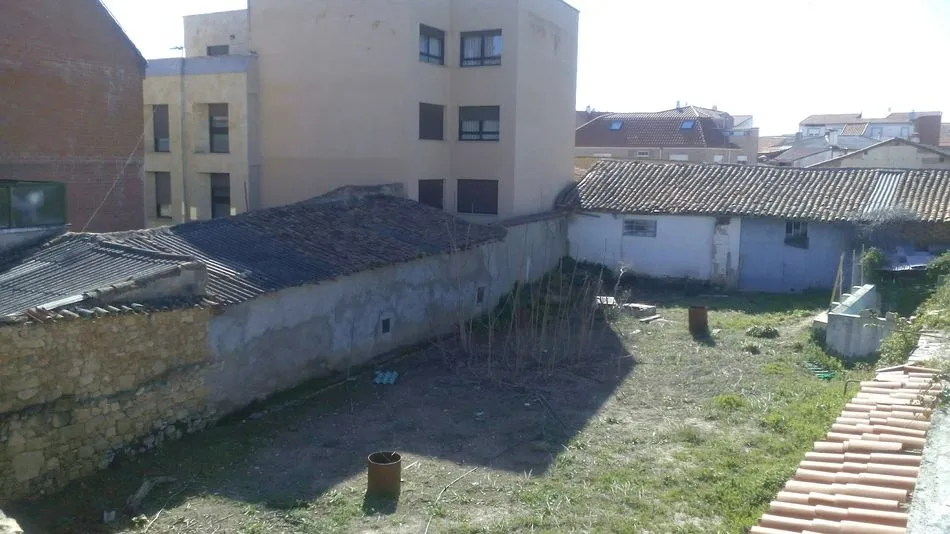 Foto 2 - El Ayuntamiento impulsa el proyecto de creaci&oacute;n de un Centro de D&iacute;a para mayores en el casco...