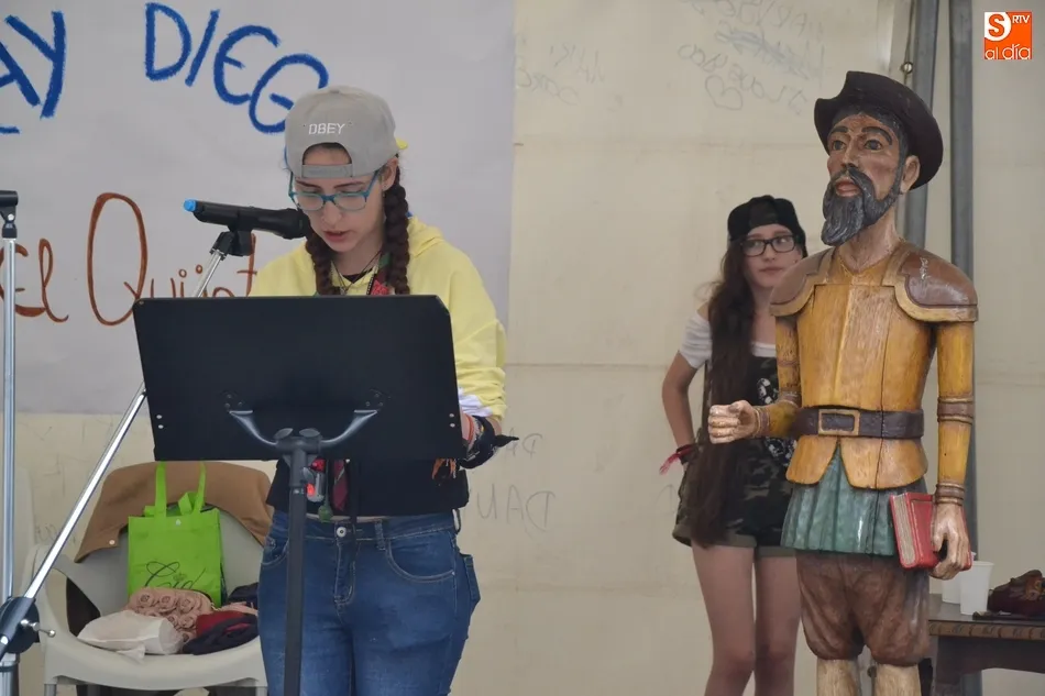 Foto 7 - Un total de 72 personas le ponen voz al Quijote para celebrar el D&iacute;a del Libro  