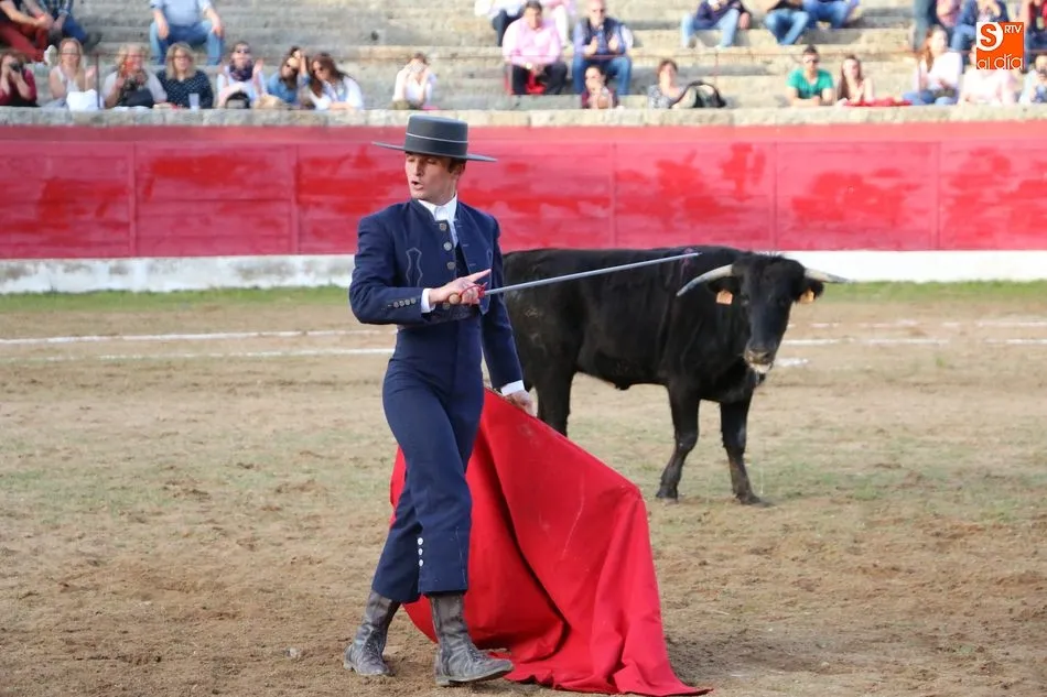 Foto 3 - La Fiesta demuestra su compromiso con las personas que m&aacute;s lo necesitan  