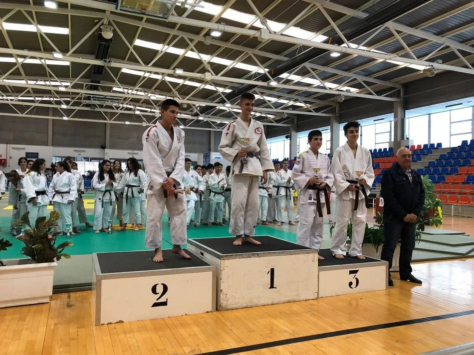 Foto 4 - D&iacute;a hist&oacute;rico para el Judo Club Doryoku en el auton&oacute;mico Infantil y Cadete  