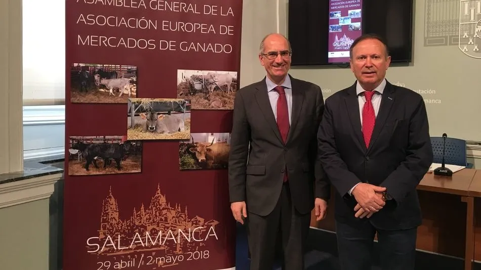 El presidente de la Diputación y el diputado de Agricultura presentan la asamblea europea