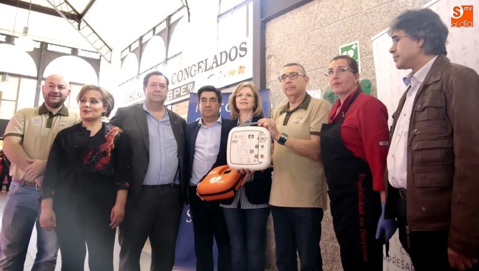 El presidente de AESCO, Benjamín Crespo; el presidente de CES, José Vicente Martín Galeano; la presidenta del Mercado Central, Mercedes Turrión; y el director del Programa ‘Un Corazón Un Desa’, José Antonio García. Foto de Alejandro López