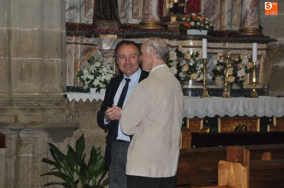 Foto 3 - El subdelegado del Gobierno descubre los&nbsp;encantos de la villa lumbralense  