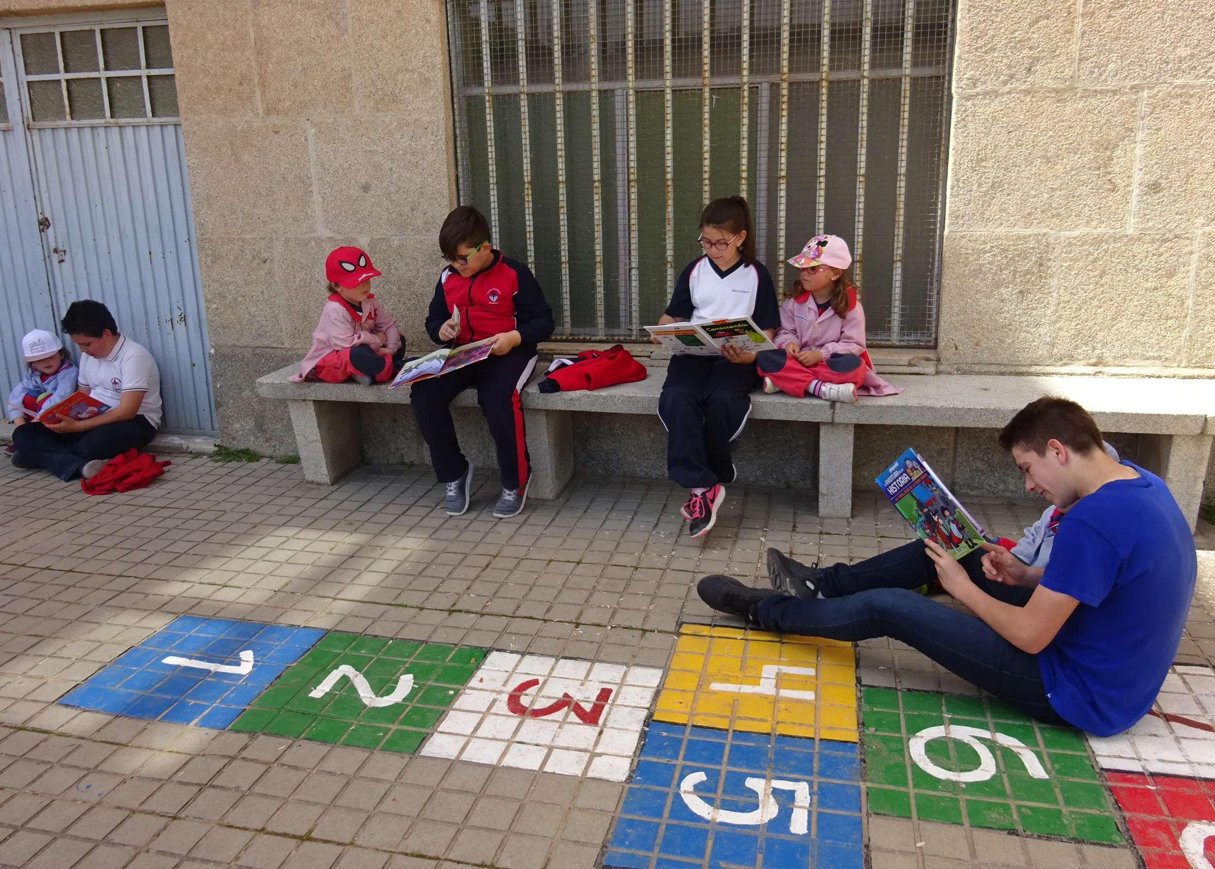Foto 3 - &lsquo;Apadrina un lector&rsquo;, nueva actividad educativa del Colegio Padres Trinitarios  