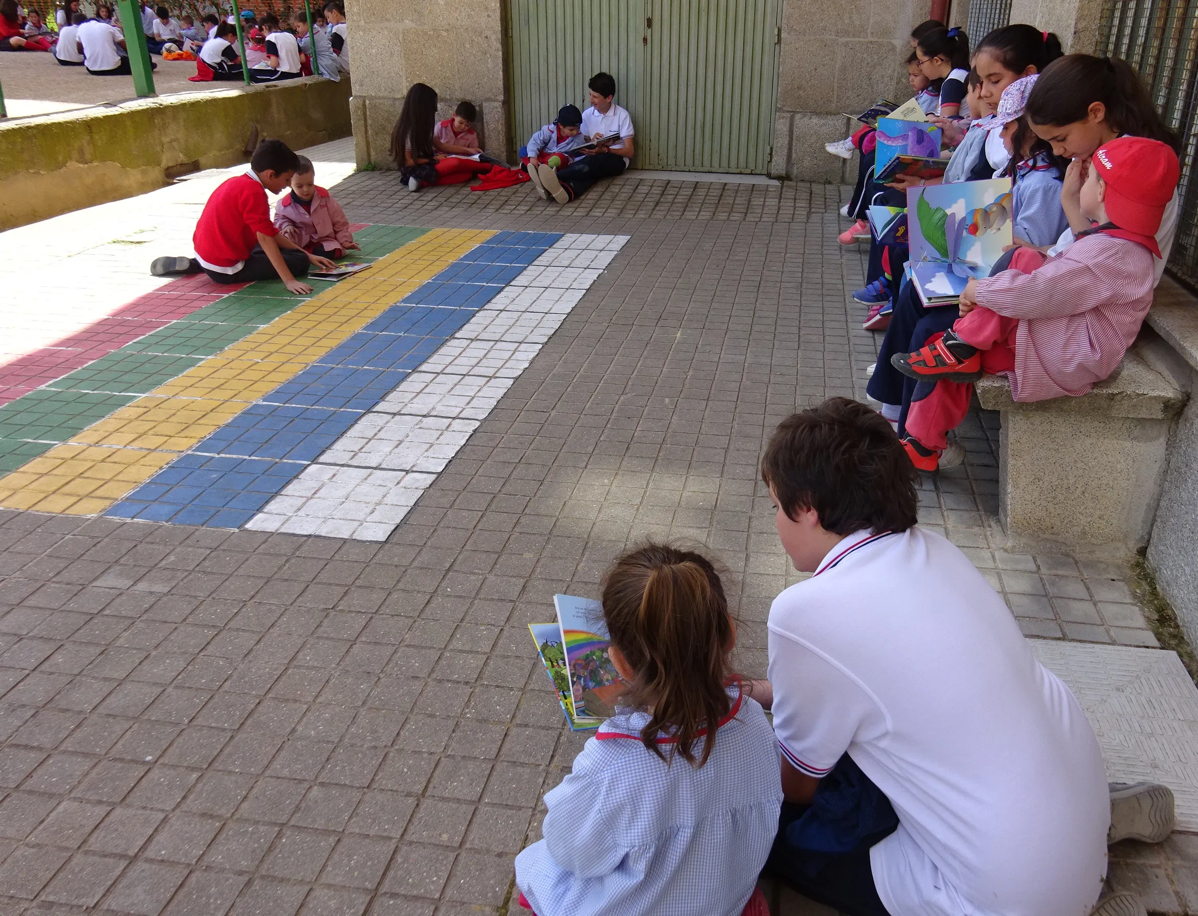 Foto 2 - &lsquo;Apadrina un lector&rsquo;, nueva actividad educativa del Colegio Padres Trinitarios  