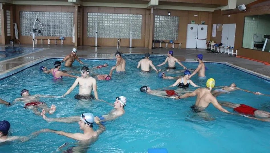 El curso se impartirá en la piscina climatizada de Villares de la Reina