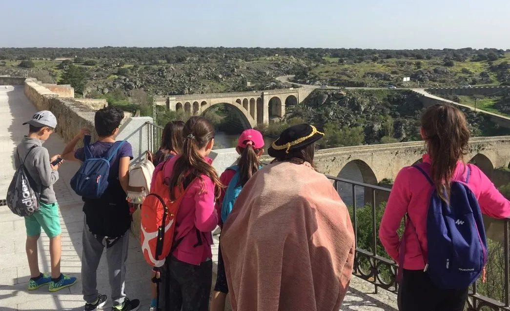 Alumnos del CRA Río Águeda conocen Ledesma  
