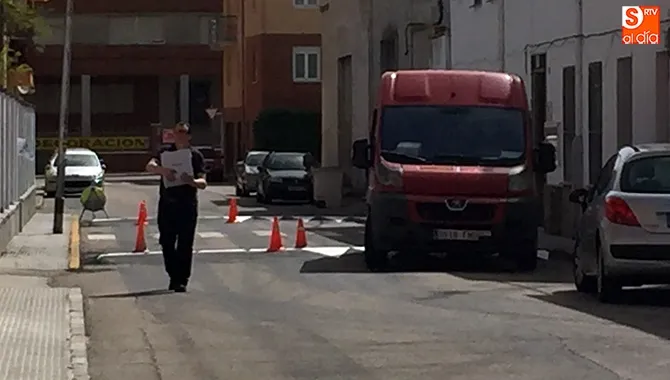 El Ayuntamiento ha instalado dos pasos elebados en las inmediaciones del Colegio Miguel de Unamuno