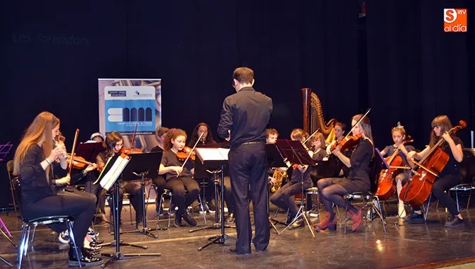 La Joven Orquesta y Banda del Centro salmantino Antonio Machado protagonizaban este miércoles Concierto Desconcierto en el Teatro del CDS