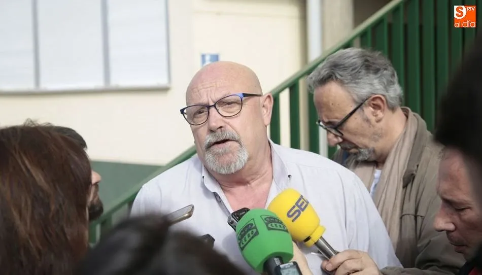 José Luis  Hernández, secretario provincial de UGT, afirma que  “no somos capaces de erradicar los accidentes y ni siquiera disminuirlos, ya que se ha producido un mayor número de siniestros en los últimos por la problemática de la reforma laboral”