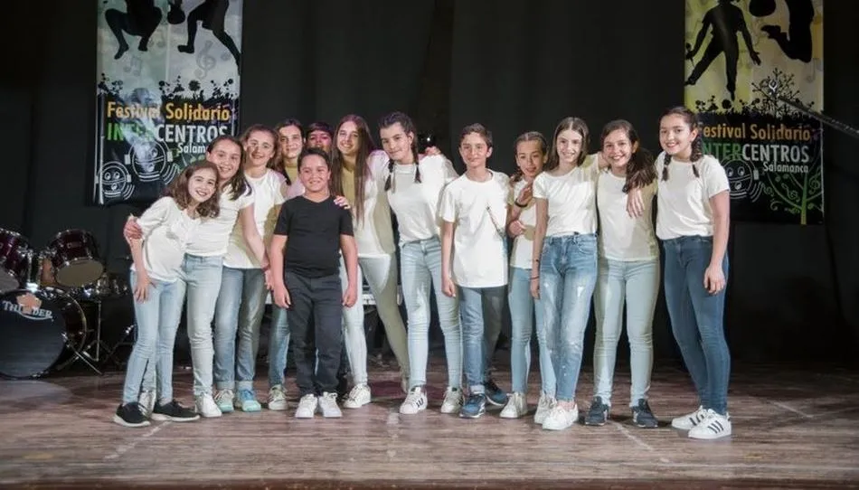Las actuaciones se realizaron en el teatro del colegio Calasanz
