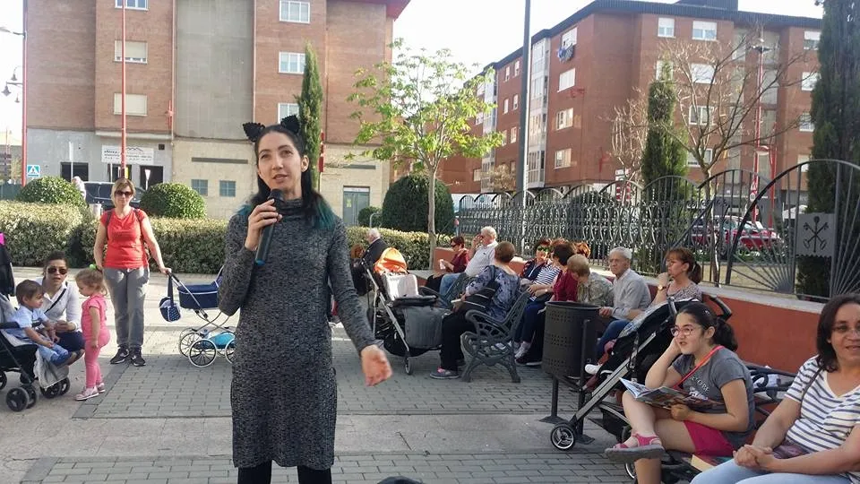 Foto 11 - Exitosa jornada de liberaci&oacute;n de libros para fomentar la lectura entre los vecinos  