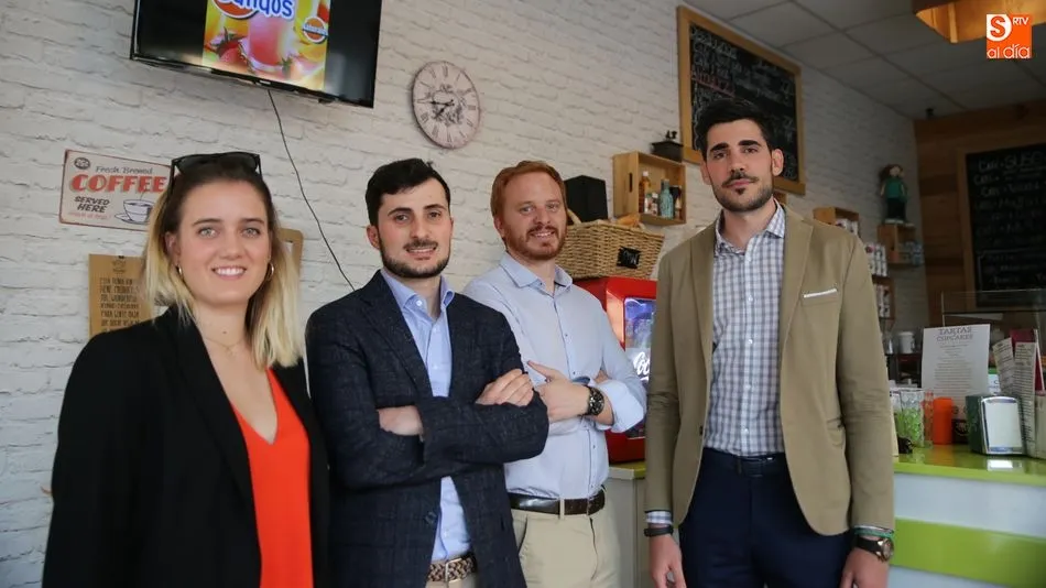 Los miembros de la junta directiva de AJE han presentado sus nuevos proyectos. Foto: Alberto Martín