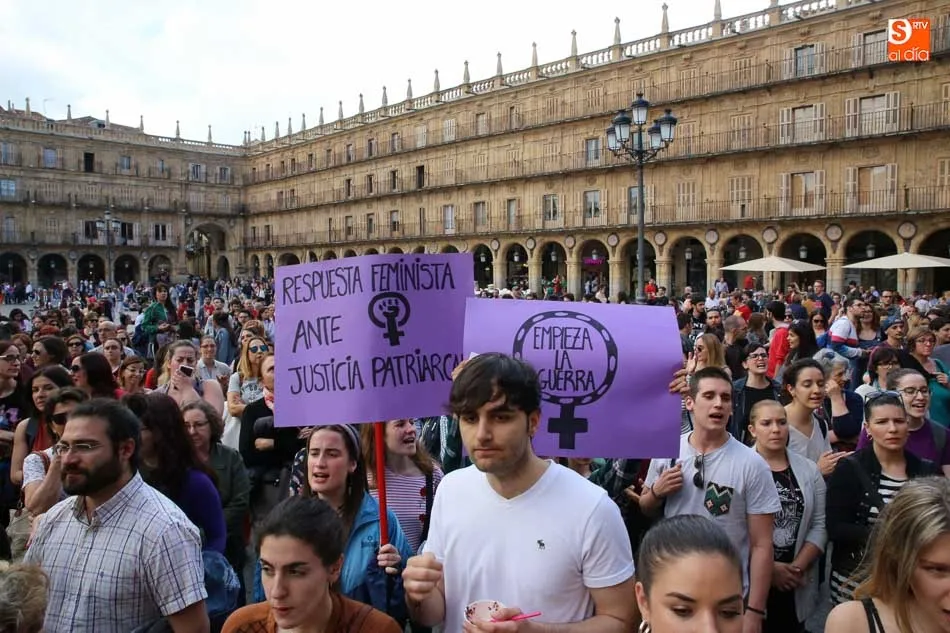Foto 10 - Salamanca clama contra la sentencia del caso La Manada