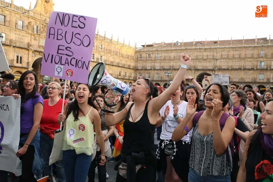 Foto 6 - Salamanca clama contra la sentencia del caso La Manada