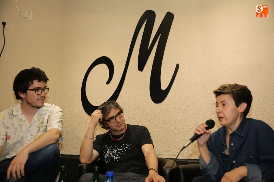 Foto 11 - Charo Ruano, Juanvi S&aacute;nchez y Alejandro Guinaldo, poes&iacute;a a tres manos