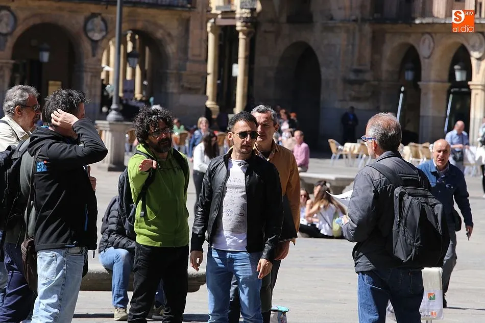 Foto 2 - Alejandro Amen&aacute;bar busca localizaciones en la Plaza Mayor