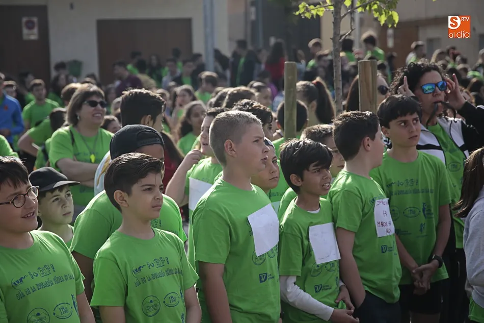 Foto 9 - Cerca de 1.500 escolares celebran el D&iacute;a de la Educaci&oacute;n F&iacute;sica en la Calle
