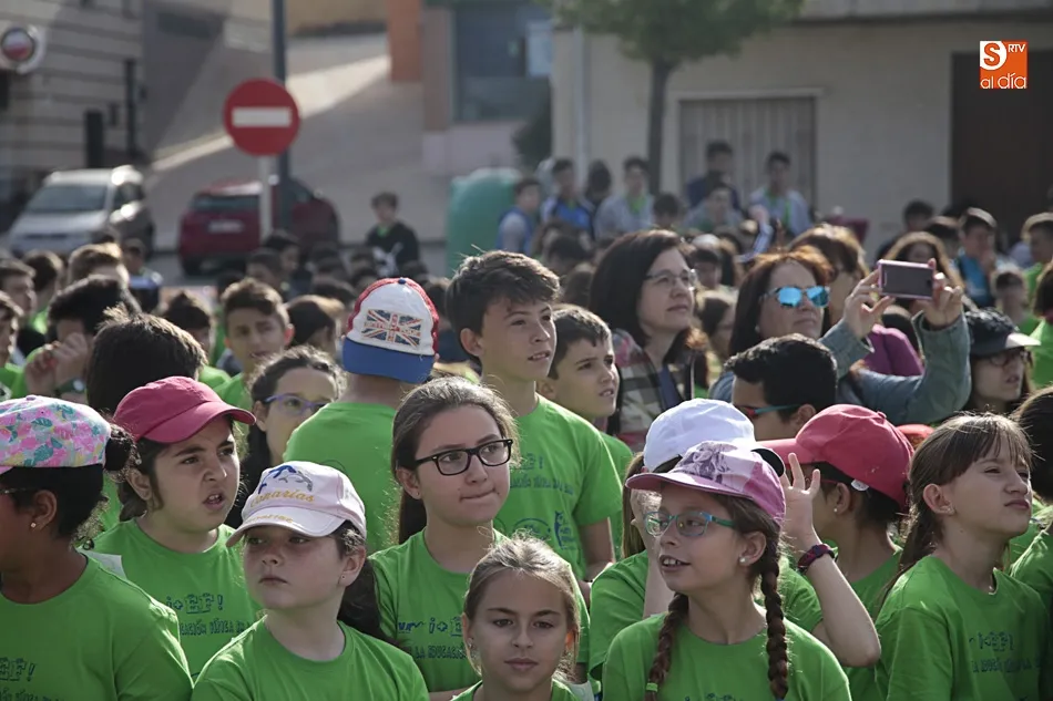 Foto 7 - Cerca de 1.500 escolares celebran el D&iacute;a de la Educaci&oacute;n F&iacute;sica en la Calle
