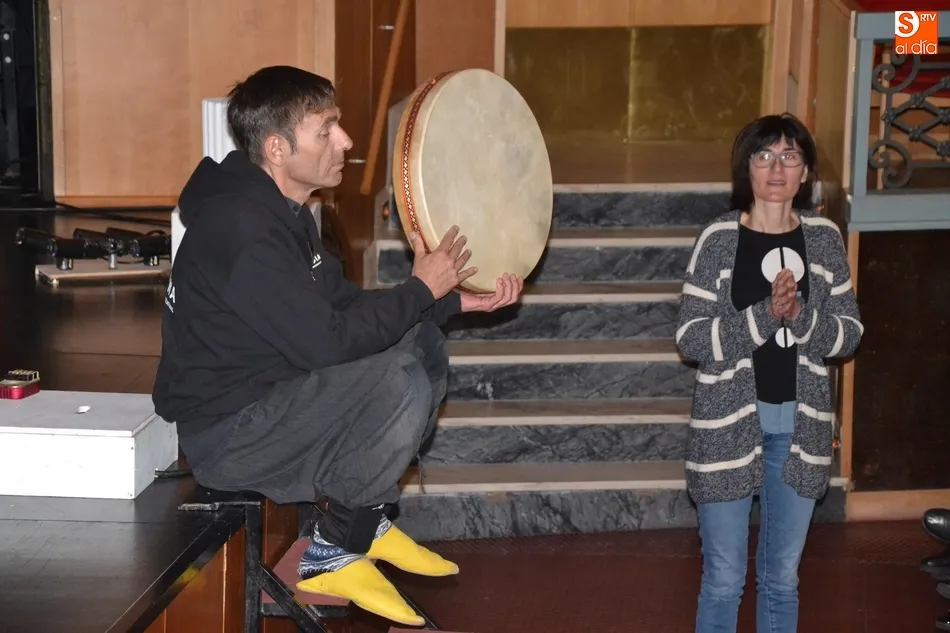 Foto 3 - Los alumnos de 5&ordm; se adentran en la mitolog&iacute;a cl&aacute;sica en la &uacute;ltima cita teatral del curso  