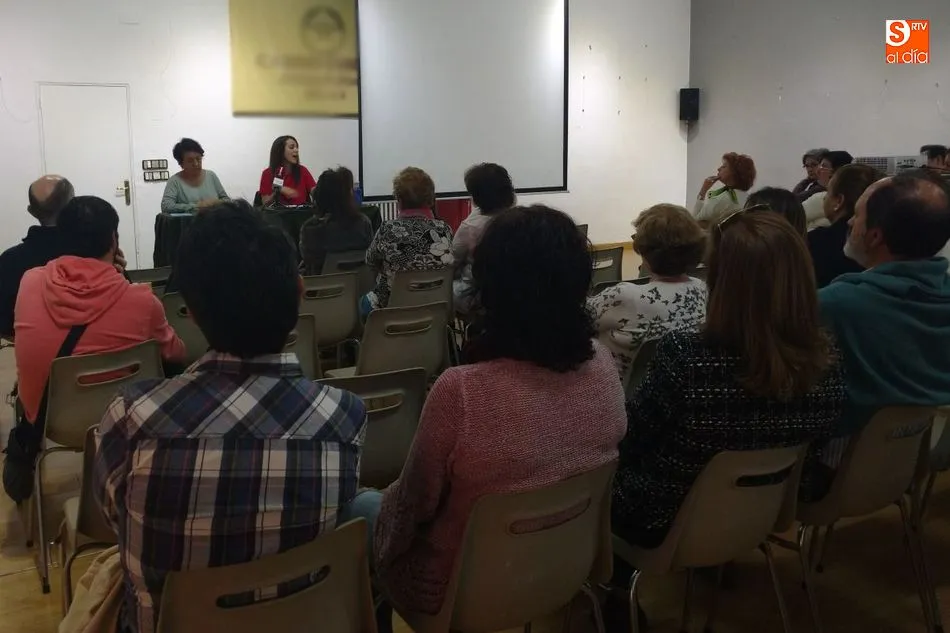 Foto 2 - La lucha contra la violencia de g&eacute;nero a pie de calle con el Proyecto Amdeve 2018  