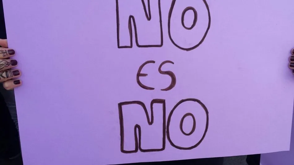 Foto 5 - Concentraci&oacute;n en Vitigudino contra la sentencia de 'La Manada'  