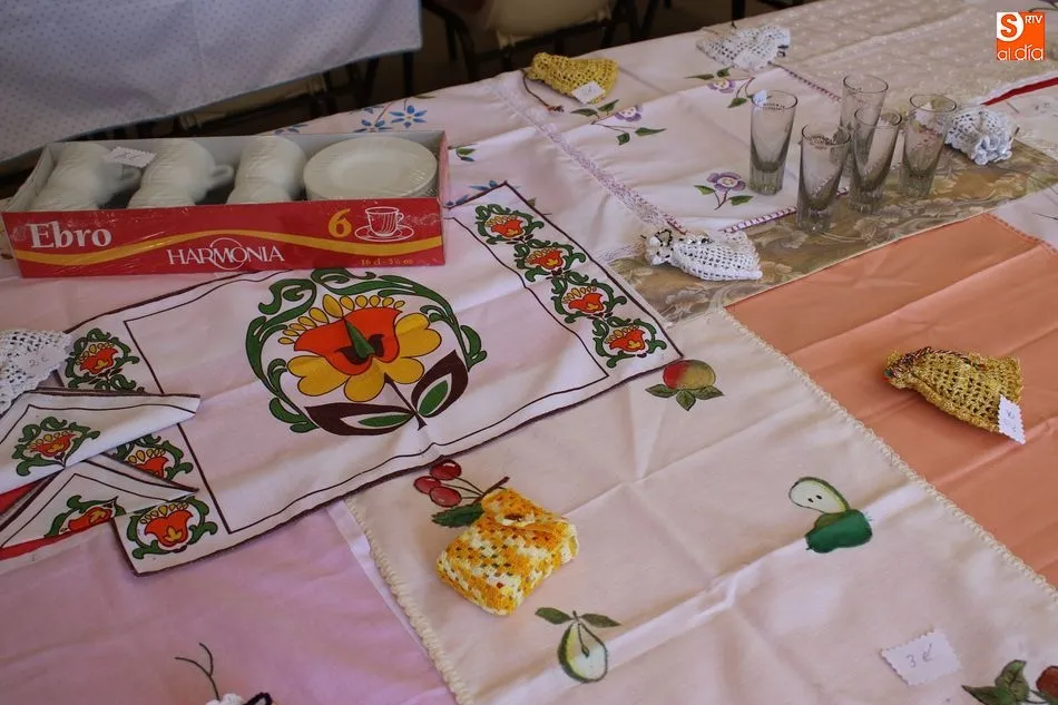 Foto 8 - Las Voluntarias de la Caridad inician la venta de labores solidarias