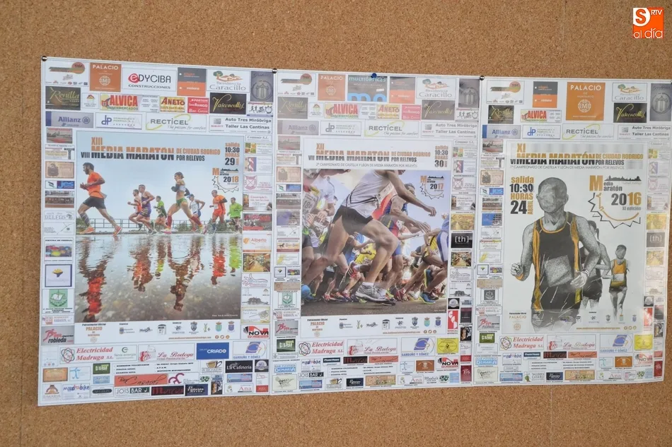 Foto 5 - Los atletas de la Media Marat&oacute;n se llevar&aacute;n de recuerdo unos guantes y unos manguitos  