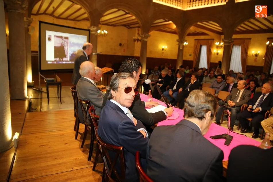 Foto 8 - Salamanca se rinde a la trayectoria del maestro Juan Jos&eacute; en las Bodas de Oro de su alternativa