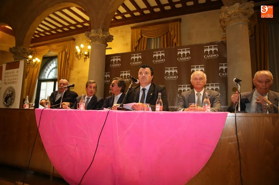 Foto 6 - Salamanca se rinde a la trayectoria del maestro Juan Jos&eacute; en las Bodas de Oro de su alternativa