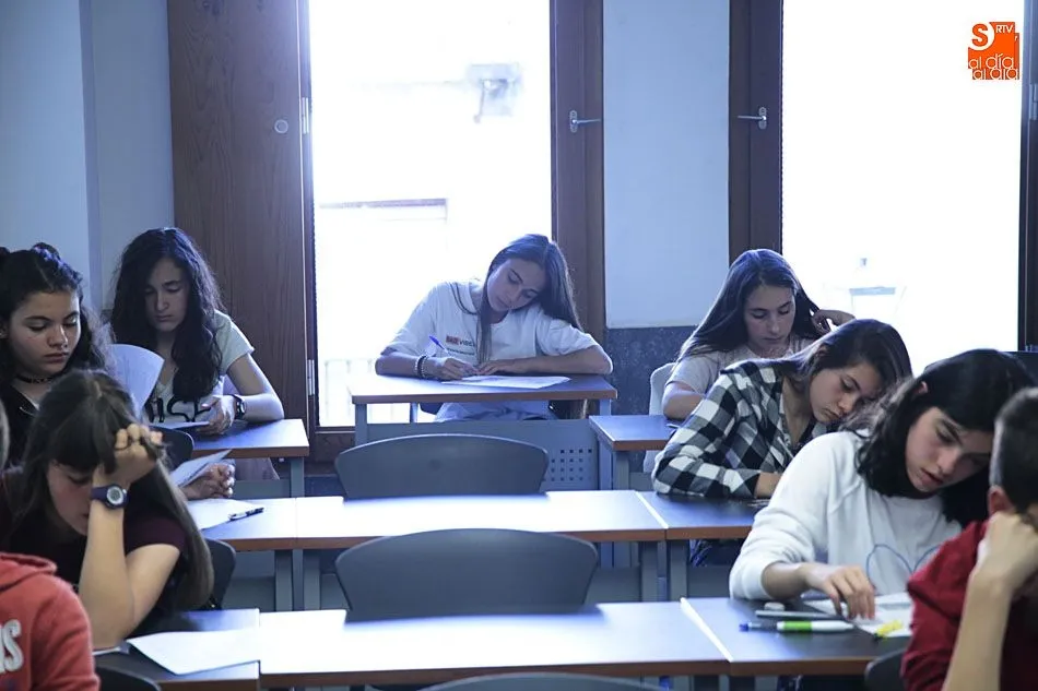 Foto 10 - Concurso de Cultura Cl&aacute;sica para alumnos de ESO y de Bachillerato en Anayita
