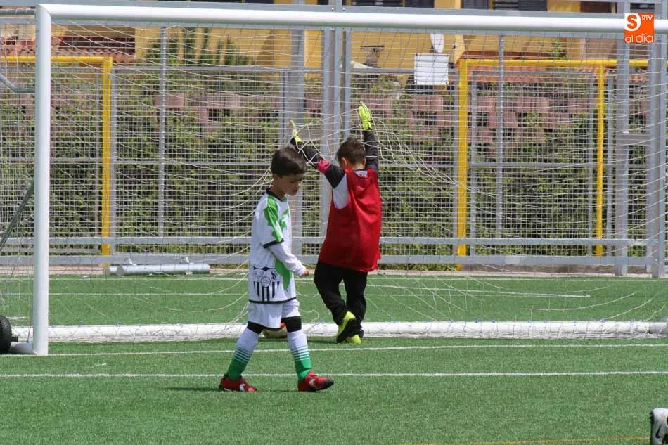 Foto 7 - Resultados, clasificaciones e im&aacute;genes de las categor&iacute;as de f&uacute;tbol provincial    &nbsp;  
