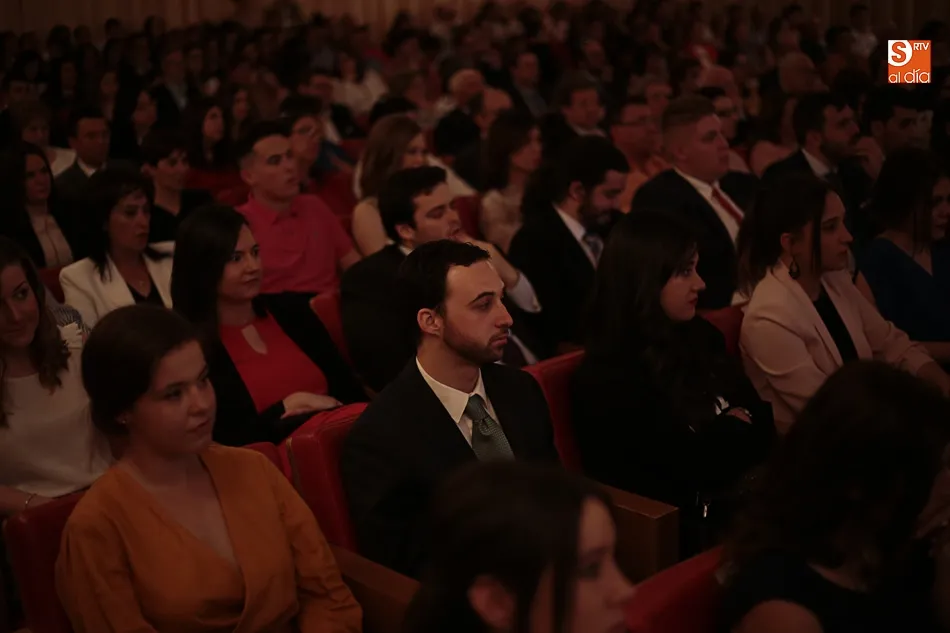 Foto 8 - Imposici&oacute;n de becas a los alumnos de la Facultad de Ciencias Agrarias y Ambientales  