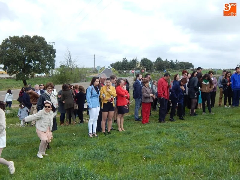 Foto 5 - La Santa Cruz bendice los campos de A&ntilde;over de Tormes